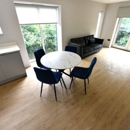 2 bedroom Flat in Flat 32, Leeds - Photo 1