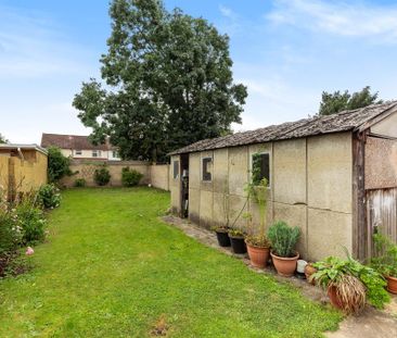 3 bedroom semi-detached house to rent - Photo 2