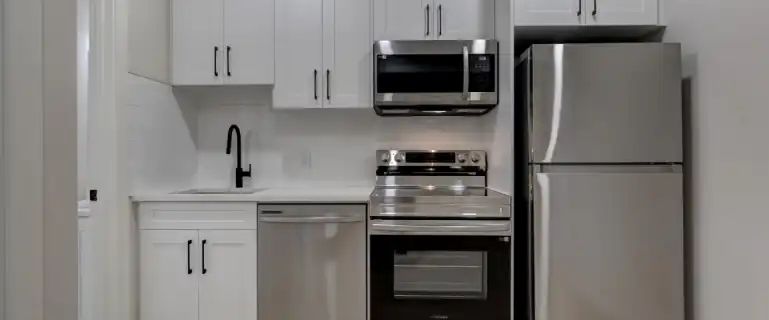 2407-B 4th Street NE | 2407 4 Street Northeast, Calgary - Photo 1