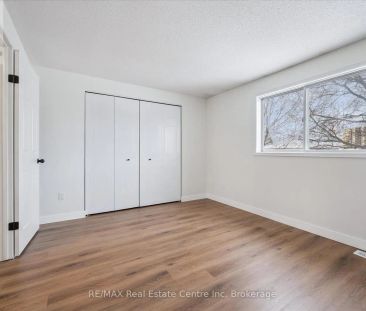 896 ELGIN STREET N - Photo 4