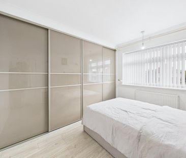 3 bedroom semi-detached house to rent - Photo 6