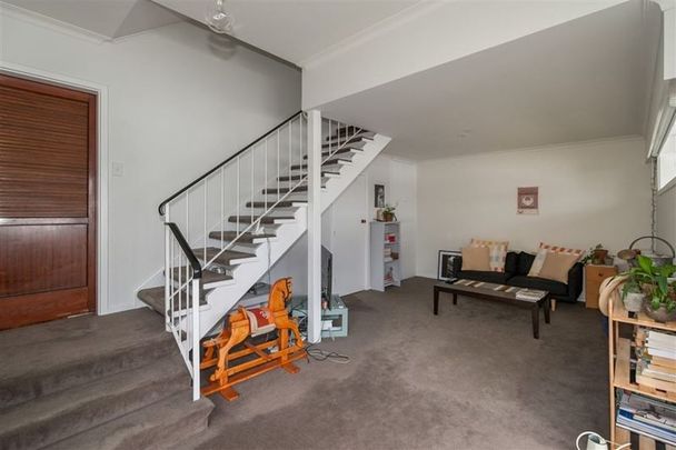 Well-Presented Two-Bedroom Townhouse with Off-Street Parking in Merivale - Photo 1