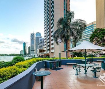 ADMIRALTY TOWERS 1 - 1BR - STUNNING RIVER VIEWS - Photo 4