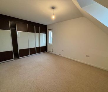 5 bedroom detached house to rent - Photo 3