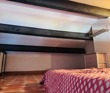 A LOUER STUDIO MEZZANINE MEUBLE CLIMATISE PORT LA NOUVELLE - Photo 3