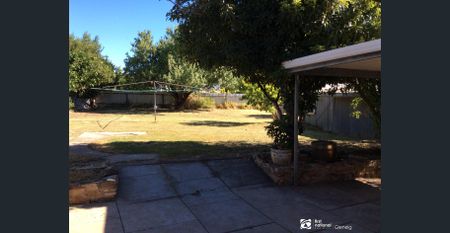 188 Seacombe Road, Seaview Downs, SA 5049 - Photo 5