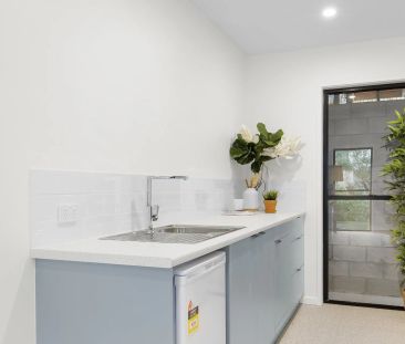 Luxury Executive Residence where Sophistication Meets Comfort - Photo 5