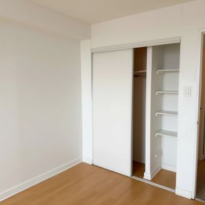 Mountview Apartments - Photo 2