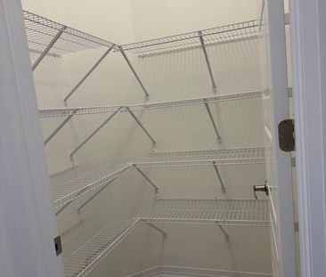 For Lease - 65 Velvet Way, Thorold, Ontario - Photo 2