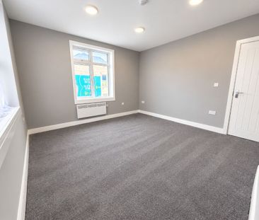Forton Road, Gosport - Photo 1