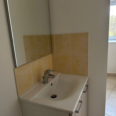 Location Appartement 3 pièces 72m² JOIGNY 89300 - Photo 1