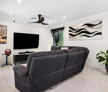 Modern Family Home - Your Perfect Retreat - Photo 1