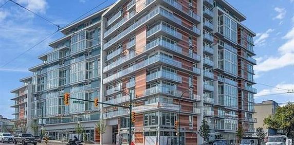 Main St/Olympic Village area luxury 1 bedroom. Parking & AC - Photo 2