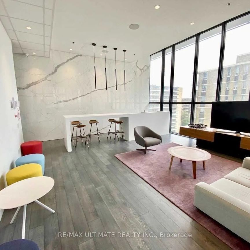 185 Roehampton Avenue #1009 - Photo 1