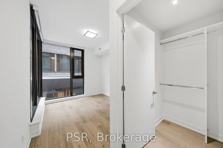 2 St Thomas Street #202 - Photo 4