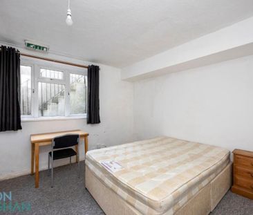 5 bedroom terraced house to rent - Photo 4