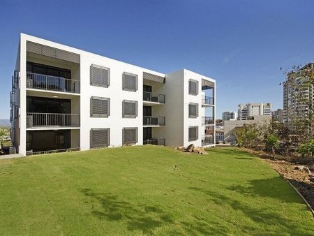 21/23 Melton Terrace, Townsville City QLD 4810 - Apartment For Rent | Domain - Photo 2