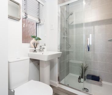 3 bedroom semi-detached house to rent - Photo 6