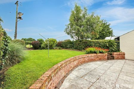 2 bedroom terraced house to rent - Photo 3