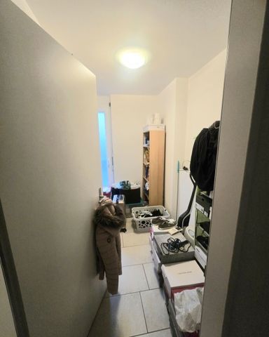 11/2-ROOM APARTMENT IN ZURICH – DISTRICT 9 ALTSTETTEN, FURNISHED, TEMPORARY - Photo 3