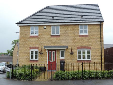 4 Bed Detached Thornborough Way Leicester LE5 - Ace Properties - Photo 2