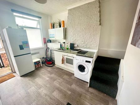 Studio to rent - Photo 5