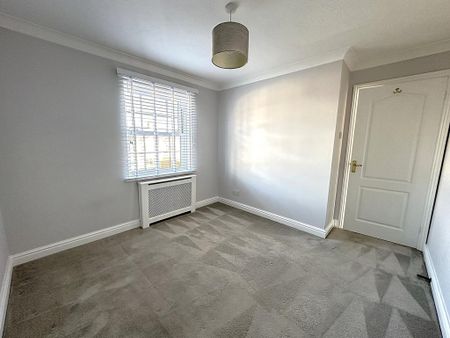 3 bedroom detached house to rent - Photo 5