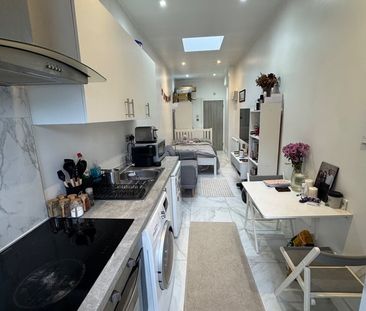 Studio Flat, Friars Place Lane, W3 - Photo 1