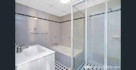 BRIGHT & SPACIOUS 2 BEDROOM UNIT - Photo 5