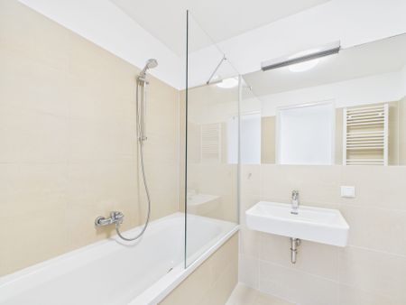 Moderne 2 Zimmer-Wohnung mit Balkon | 1. Dachgeschoss mit Klimaanlage & Lift - Photo 4