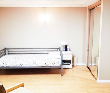 For Lease - 108 Lent Crescent, Brampton, Ontario - Photo 2