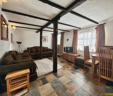 Stores Cottages, NR29 5QJ - Photo 1