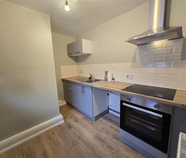 1 bedroom flat to rent - Photo 6