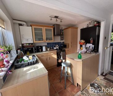 3 bedroom terraced house to rent - Photo 4