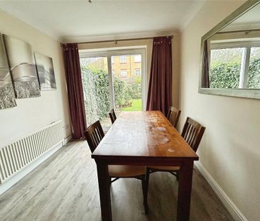 4 bedroom terraced house to rent - Photo 2