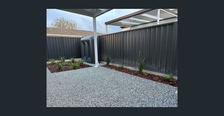 Brand New Modern 3-Bedroom Townhouse with City & Beach at Your Doorstep! - Photo 5