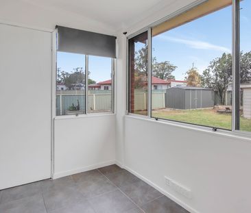 Lakeside Living at Its Best – 78 The Esplanade, Oak Flats - Photo 6