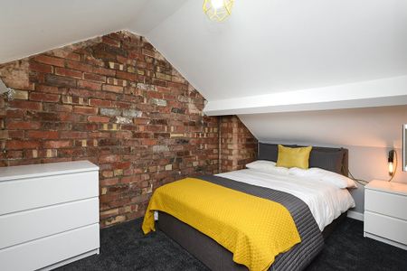 5 Bed Semi-Detached House, City Road, NG7 - Photo 4