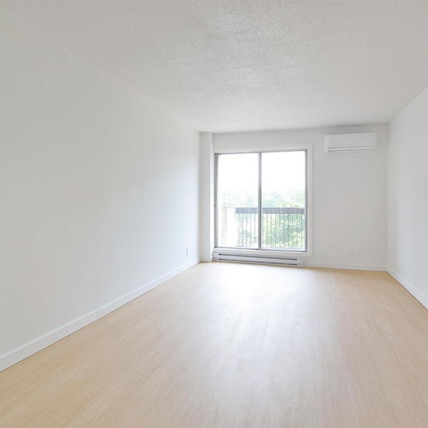 2 Bedroom - 1620 Avenue Victoria, Greenfield Park - Photo 1