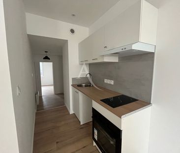 Location Appartement 2 pièces 46m² - Photo 3