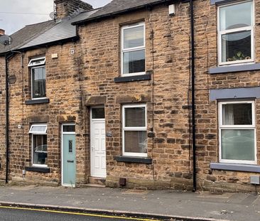 2 Bed Terraced House, Lydgate Lane, S10 - Photo 2
