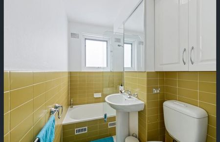 Beachside Living With Stunning Ocean - Photo 4