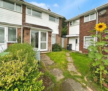 3 bedroom end of terrace house to rent - Photo 3