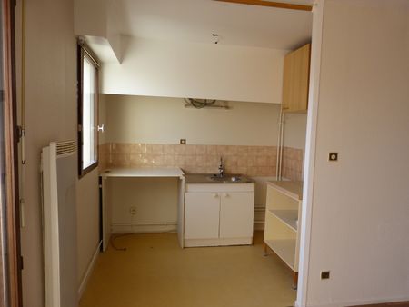 Location Appartement 2 pièces VANDOEUVRE LES NANCY 54500 - Photo 3