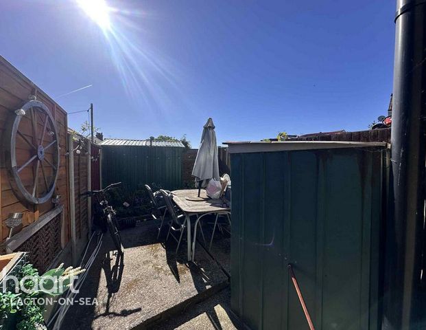 2 bedroom semi-detached house to rent - Photo 1