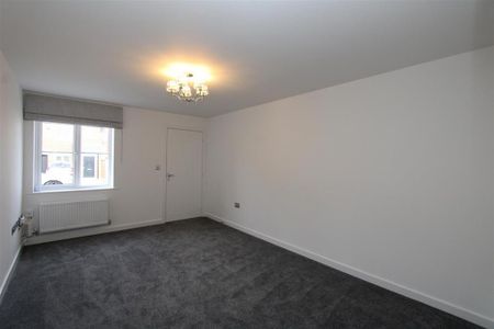 3 bedroom detached house to rent - Photo 2