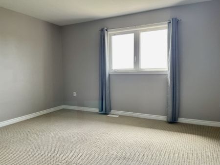 For Lease - 17 Christina Crescent, Bradford West Gwillimbury, Ontario - Photo 3