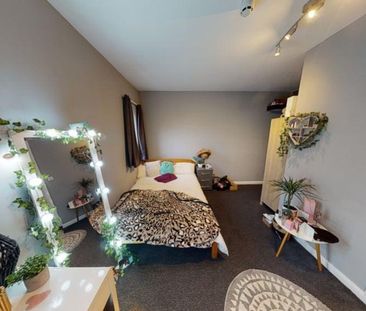 7 bedroom flat to rent - Photo 5
