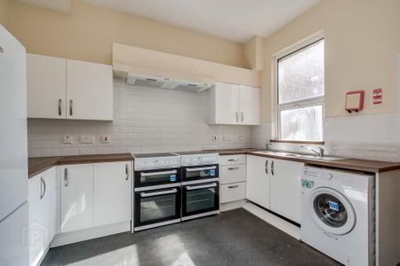 8 Donnybrook Street, Belfast, BT9 7DB - Photo 3