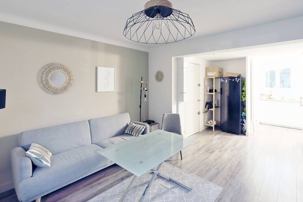 Colocation flambant neuve au pied du tram 3 et C20 - Photo 1